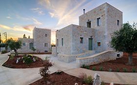Nikoloudi Estate